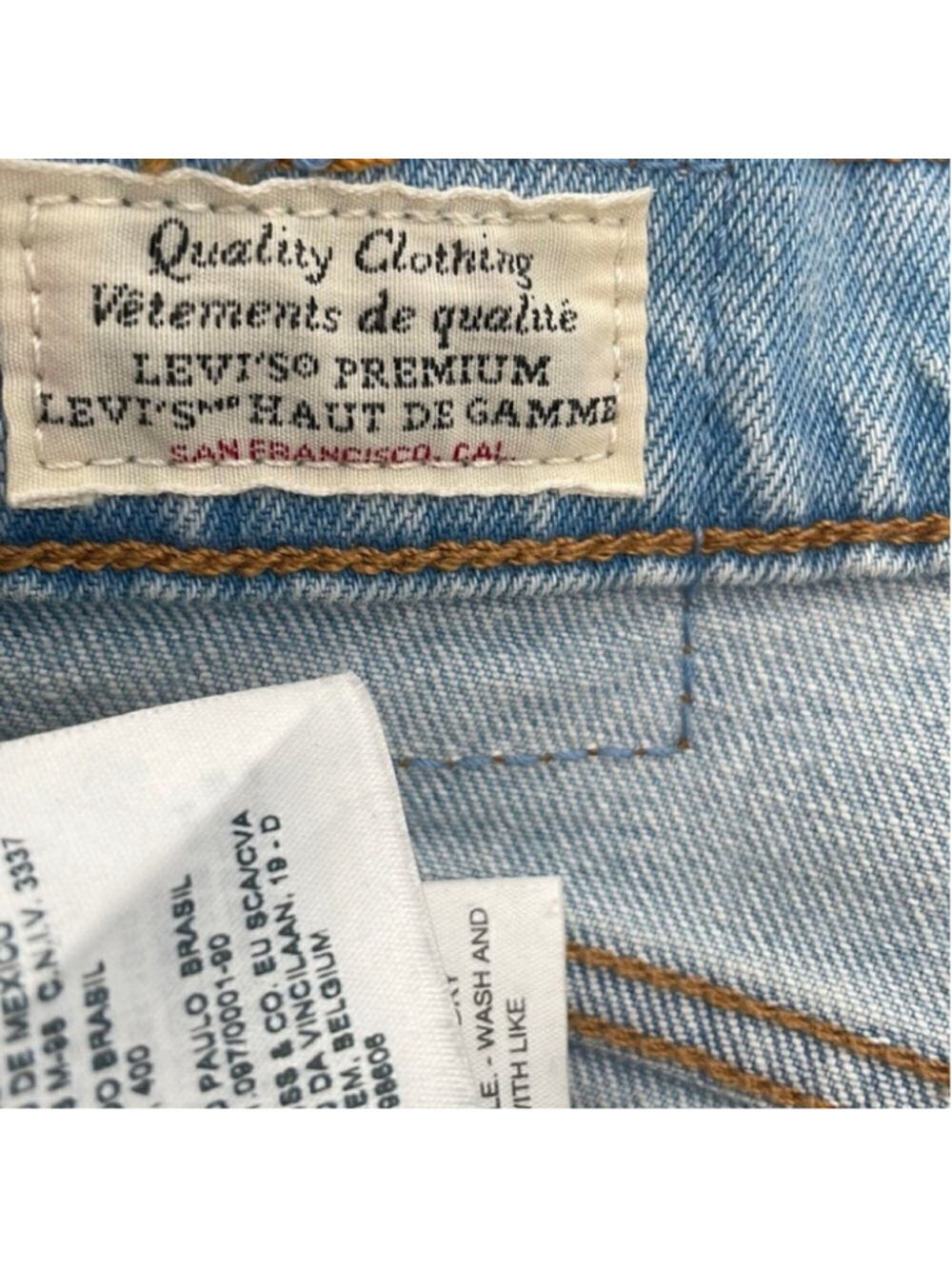 LEVI’S 501 premium logo tape jeans light wash y2k sz 27 button fly spell out - Picture 3 of 13